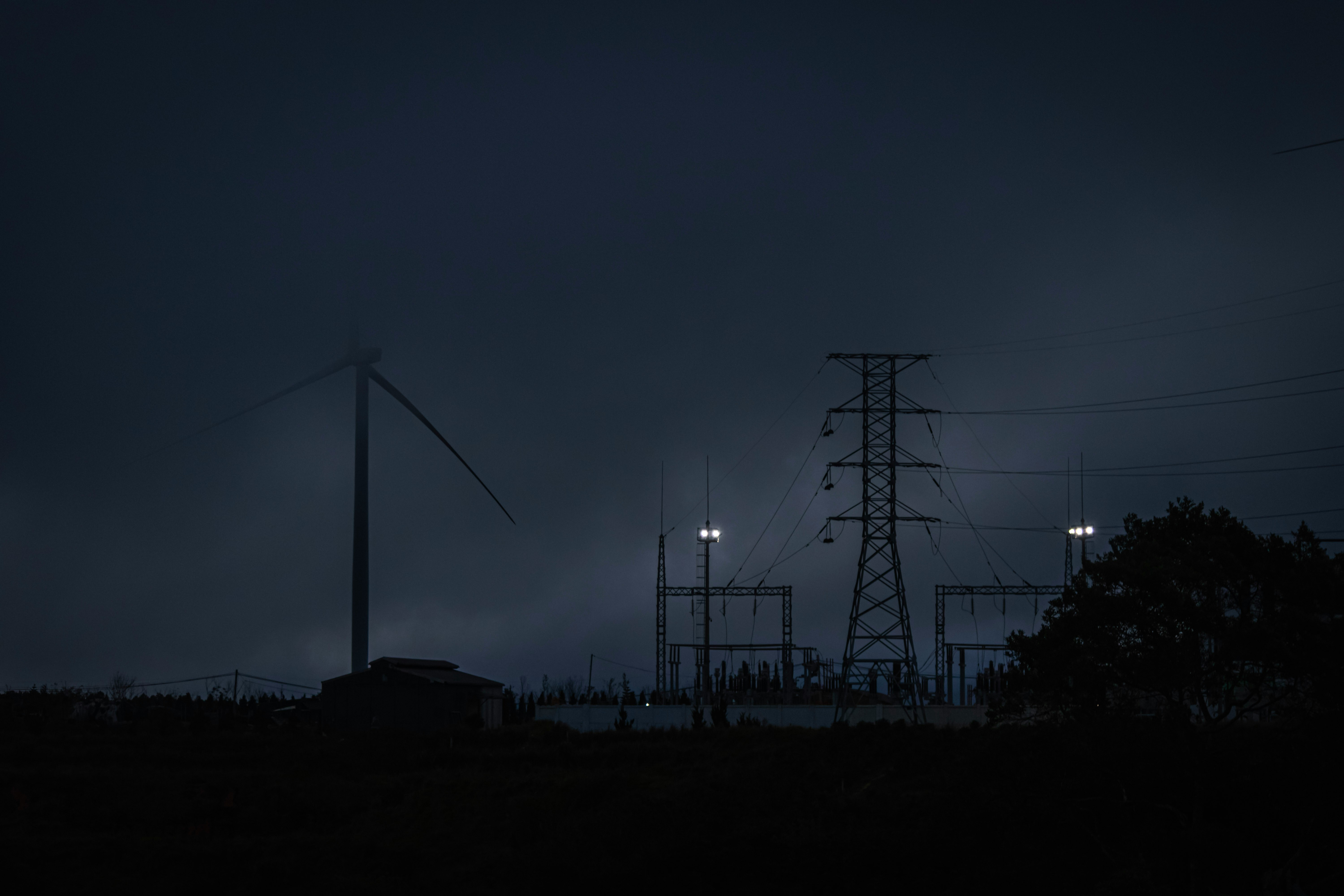 City blackout survival scenario